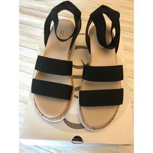 NIB Cato’s Wedge Strappy Ankle Sandal Women’s Size 8